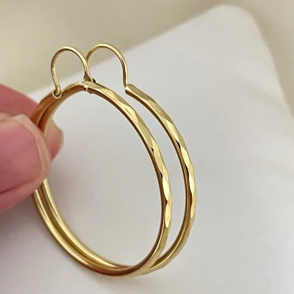 18k Gold Filled Diamond Cut Hoop Earrings - Picture 1 of 5
